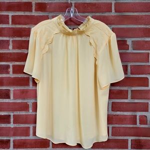 Soft yellow Ann Taylor beautiful blouse